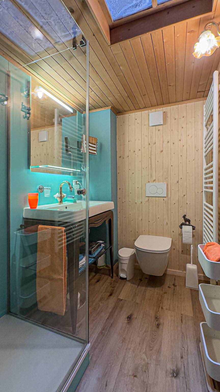 B&B Chalet La Pivoine - Chambre simple in Rossinière, Pays-d'Enhaut Region