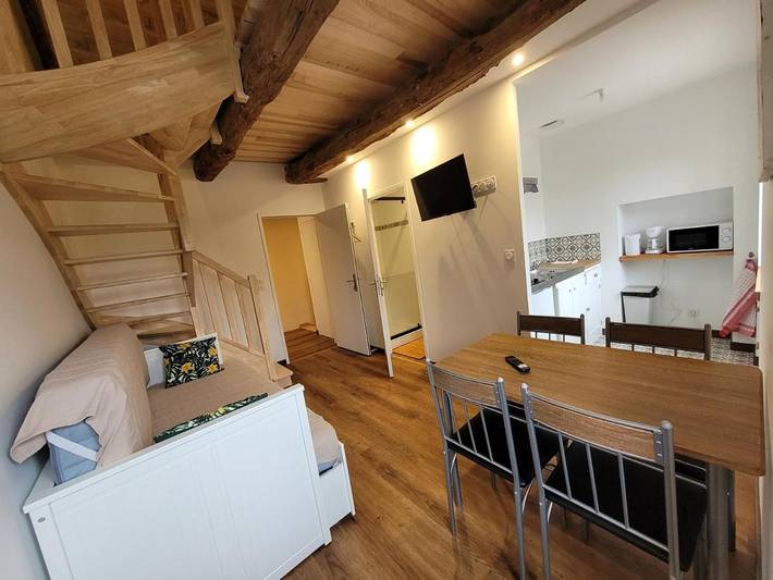 Gîte pour 4 personnes, avec jardin et vue à Les Iffs - 2