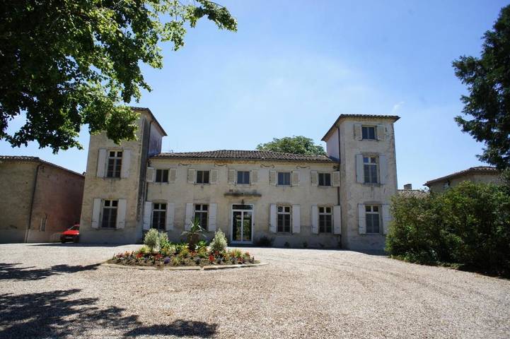 Chambre d’hôte pour 2 personnes, avec piscine ainsi que vue et jardin, adapté aux familles - 1