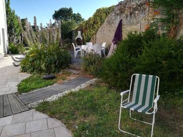 Location de vacances pour 6 personnes, avec terrasse à Journiac