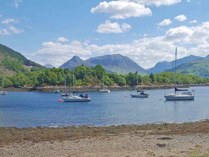 Log cabin for 4 people, with Garden in Ballachulish