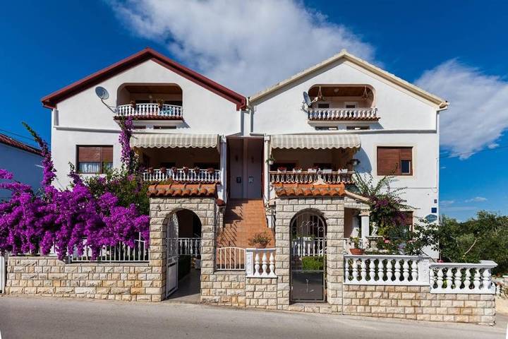 Villa pour 6 personnes, avec Balcon et Terrasse à Kali - 2