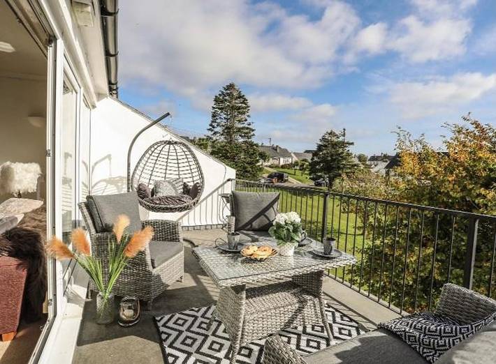 Holiday rental for 6 people, with terrace and view, with pets in Abersoch