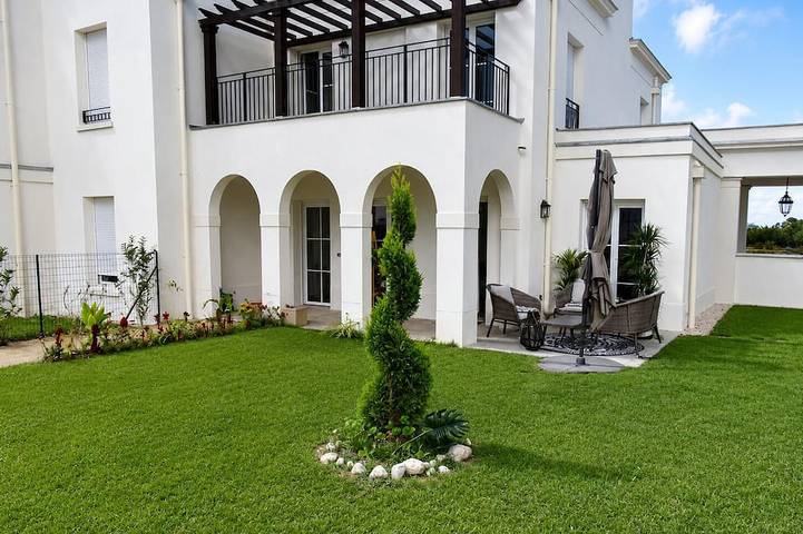 Villa for 12 people, with garden and balcony - 1