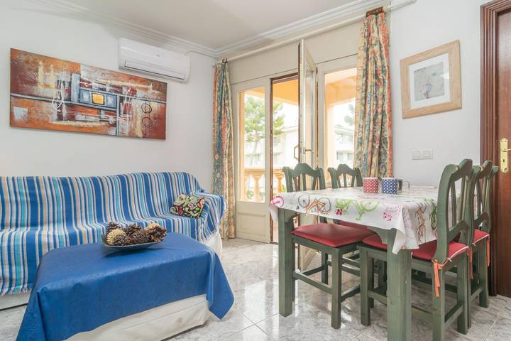 Apartamento vacacional entero, Casa Elena - Acogedor apartamento muy cerca del mar. Wifi gratis. in Cala Rajada, Capdepera