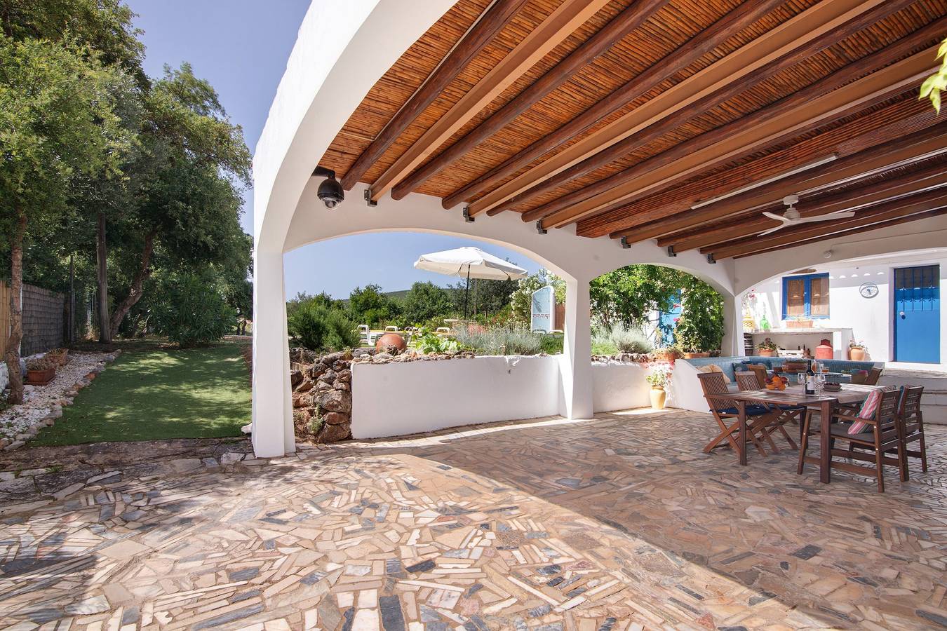 Ferienhaus 'Alcaria' mit Bergblick, Wi-Fi und Klimaanlage in Salir, Faro Distrikt
