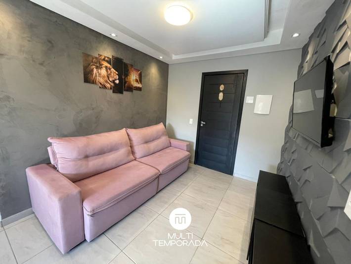 Casas e apartamentos de temporada para 8 pessoas, com jardim em Governador Celso Ramos