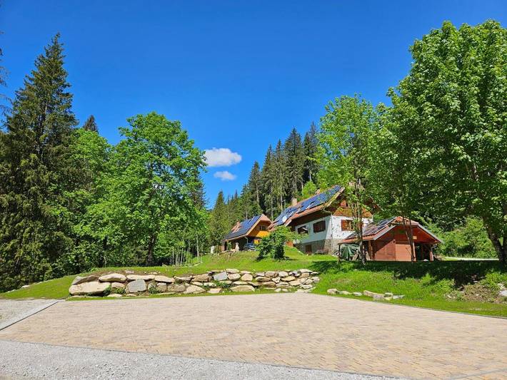 Ferienwohnung für 4 Personen, mit Garten und Sauna sowie Ausblick, mit Haustier