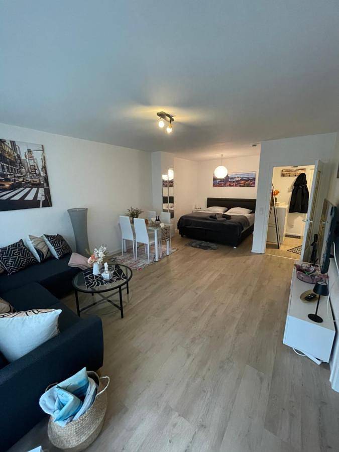 Ganze Wohnung, One-Bedroom Apartment in Wandsbek Hamburg, Hamburg