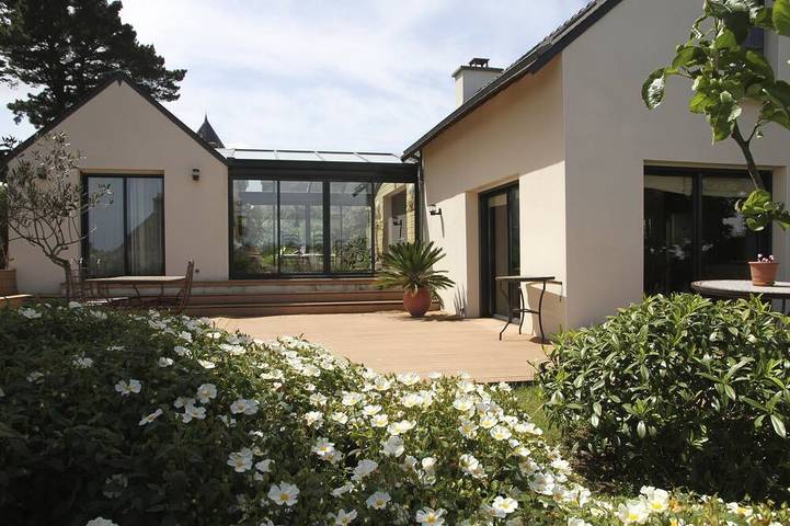 Villa pour 14 personnes, avec jardin ainsi que terrasse et sauna dans le Golfe du Morbihan