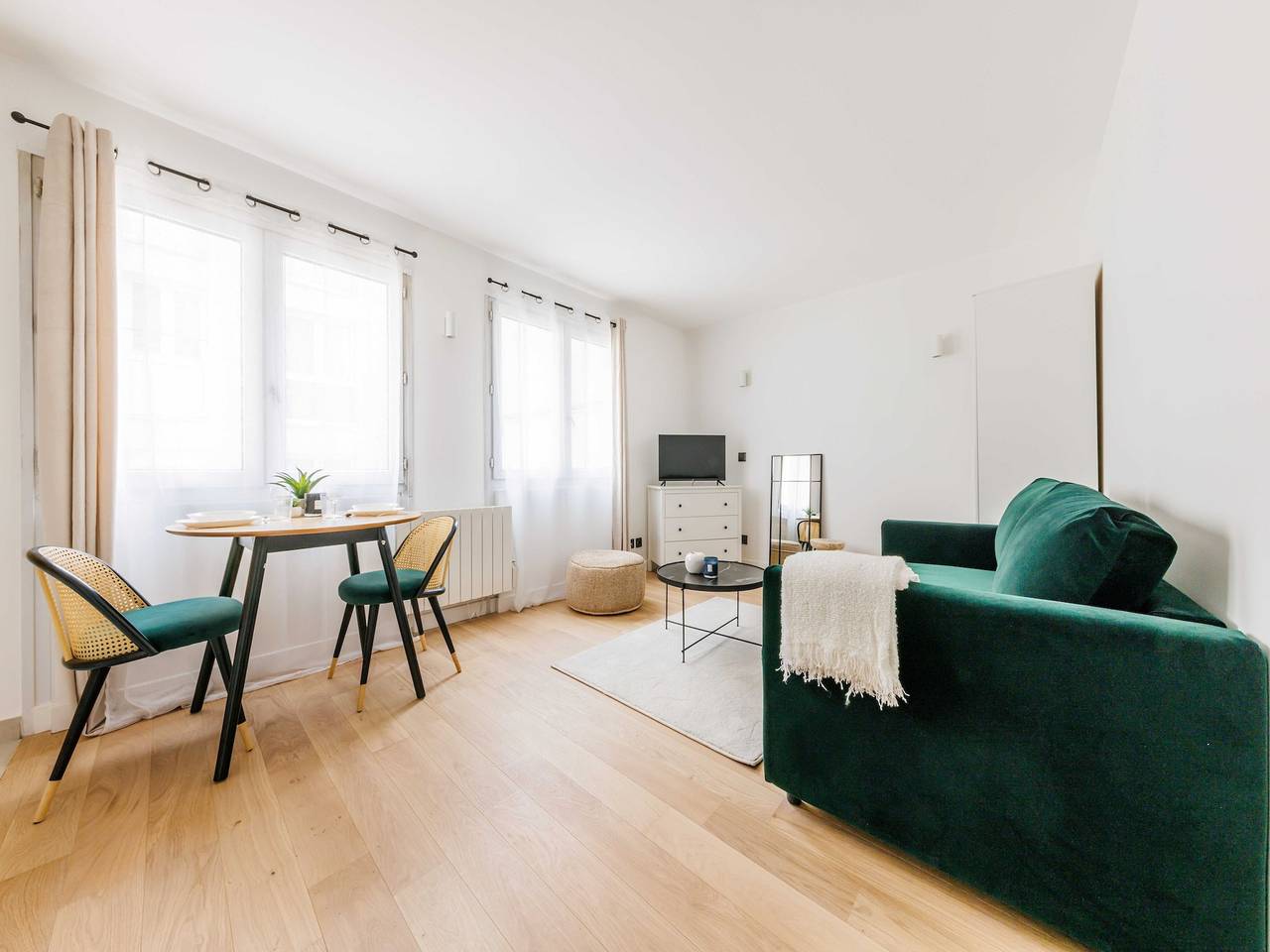 Ganze Wohnung, Comfortable Studio for 2 people - Puteaux in Puteaux, Hauts-de-Seine