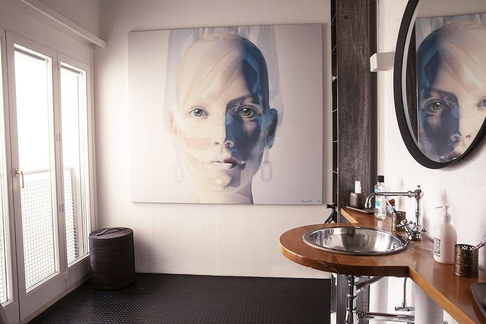Entire apartment, Luxury loft downtown Geneva in Genève, Lake Geneva