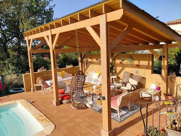 Location de vacances pour 8 personnes, avec vue ainsi que piscine et terrasse à Forcalqueiret - 2