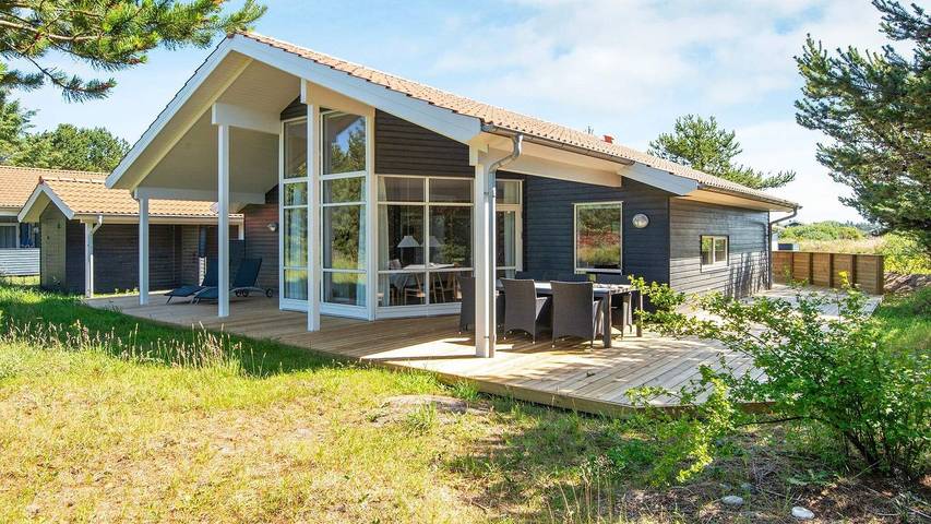 Ferieudlejning for 7 personer, med jacuzzi og terrasse i Fjand