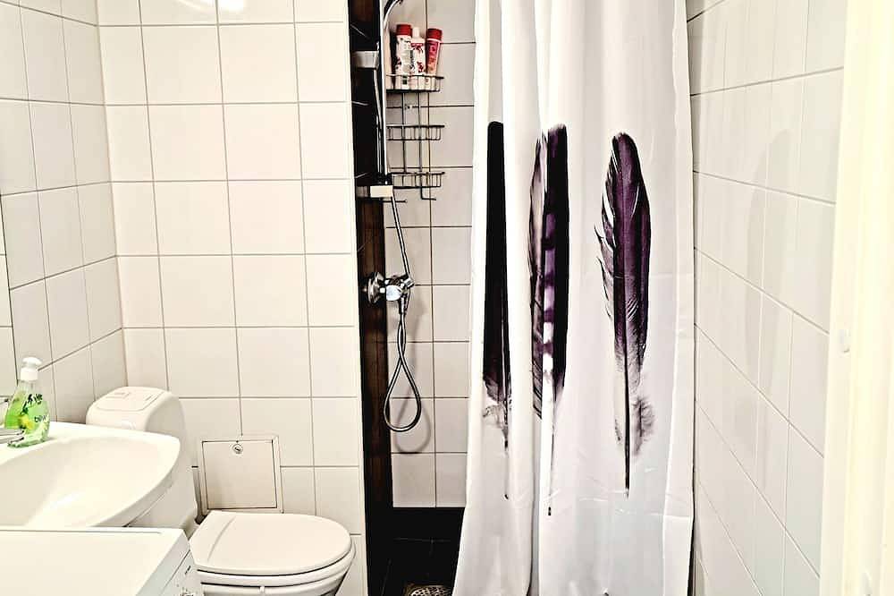 Entire apartment, Nice home Oslomodern central apartment next to  beautiful nature2424 in Grünerløkka, Oslo