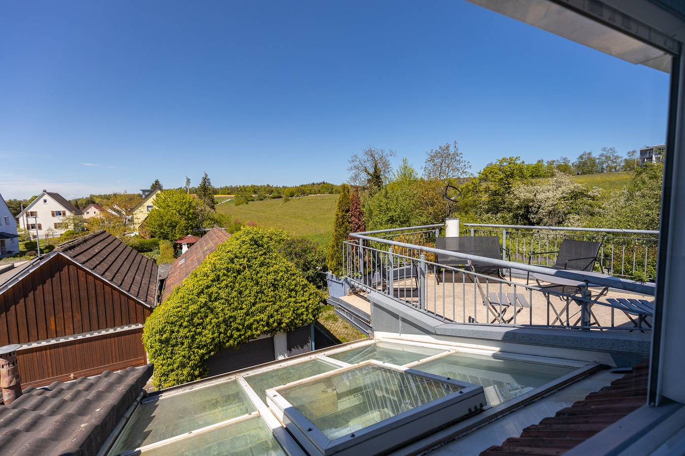 Ganze Ferienwohnung, Ferienwohnung Weitblick - 2,5 Zimmer Fewo, Dg, 63 m² in Markelfingen, Radolfzell am Bodensee