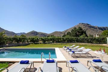 Finca in Playa del Port de Pollença, Pollença für 8 