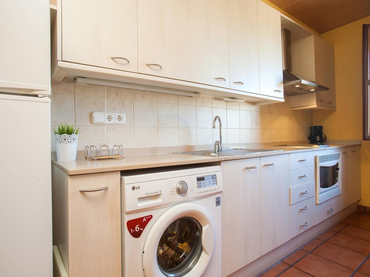 Ganze Ferienwohnung, Ferienwohnung für 2 Personen mit Garten in Girona, Gironès