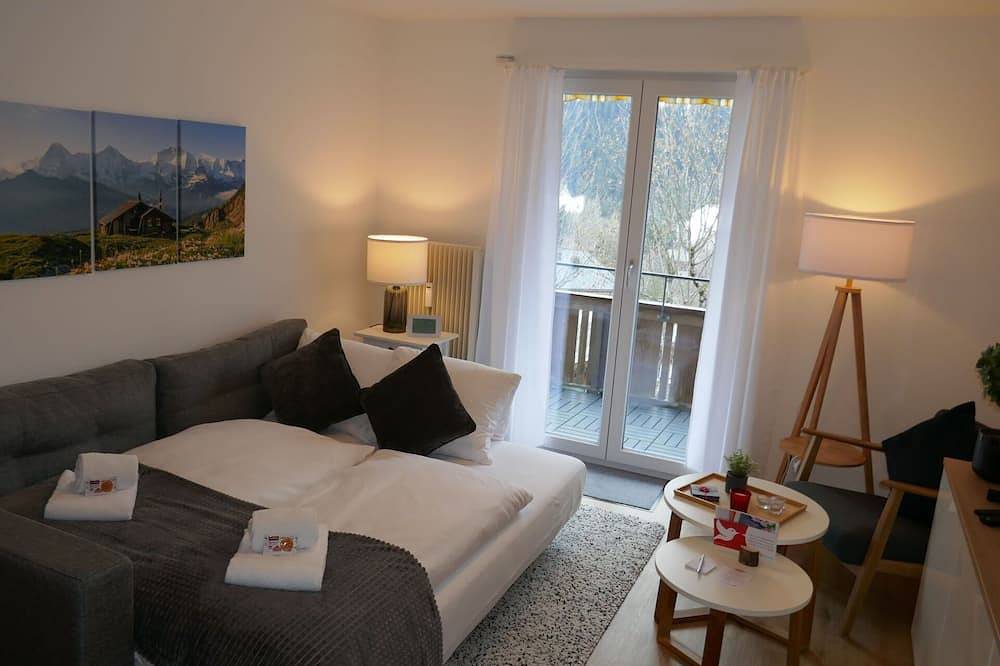 Appartement entier, Joli appartement pour 4 personnes avec Wifi, Tv et balcon in Schwendi b. Grindelwald, Grindelwald