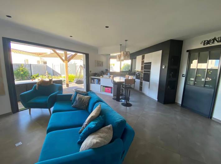 Villa Ganesh con terraza privada, jardín privado y Wi-Fi in Royan, Côte de Beauté
