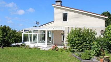 Ferienhaus für 6 Personen, mit Garten und Balkon in Kamperland