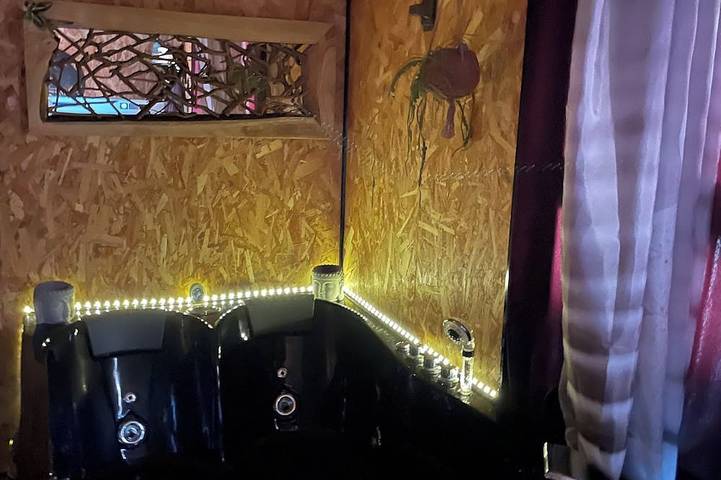 Gîte pour 2 personnes, avec terrasse et jacuzzi ainsi que sauna et jardin à Halluin - 4