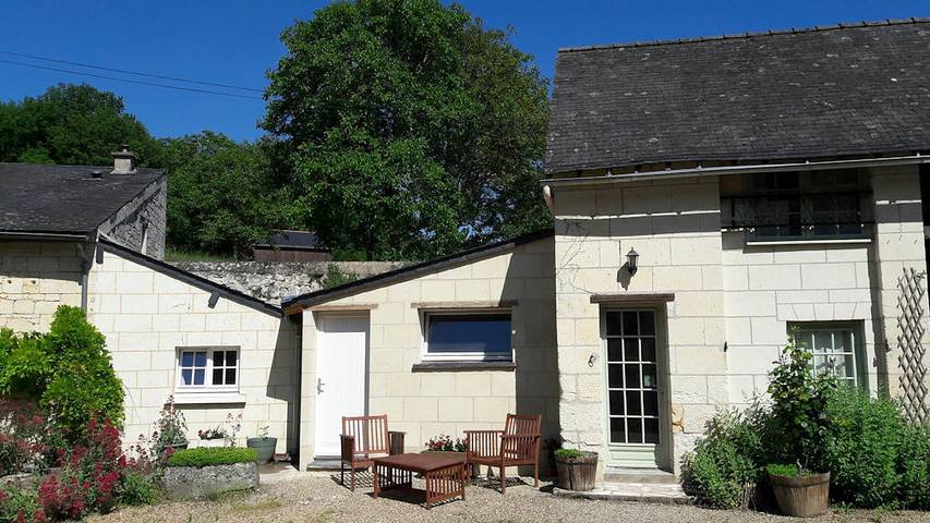 Gîte pour 2 personnes, avec terrasse et jardin