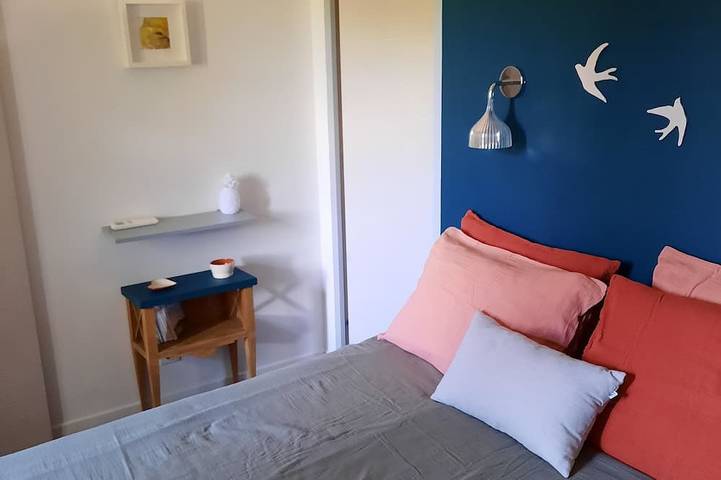 Location de vacances pour 3 personnes, avec jardin et jacuzzi ainsi que terrasse et piscine à Roquevaire - 2