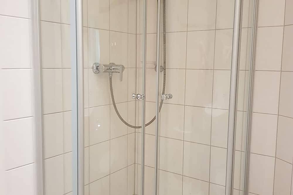 Ganze Wohnung, Fewo, strandnah, Schwimmbad, Sauna i. H. Wlan, Kurkarten incl.; max. 4 Pers. in Seebad Zempin, Zempin
