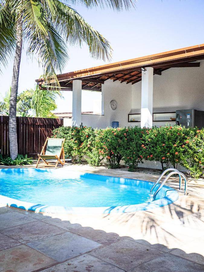 Casas e apartamentos de temporada para 6 pessoas, com piscina e jardim e ainda vista, com animais de estimação em Beberibe