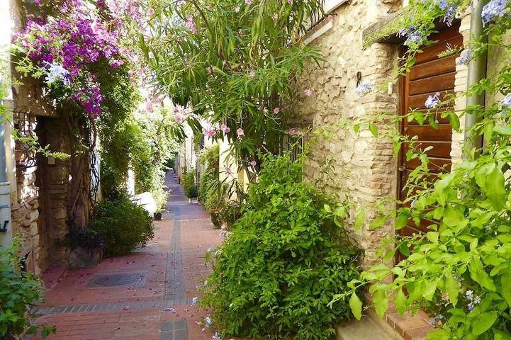 Maison de vacances pour 4 personnes, avec balcon à Antibes