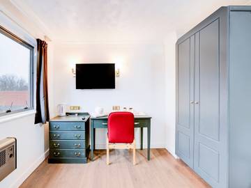 Hotel for 4 Guests in Rivenhall, Essex, Picture 3