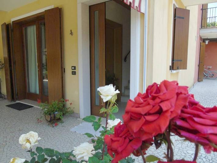 Location de vacances pour 3 personnes, avec terrasse ainsi que jardin et vue à Mestrino - 2