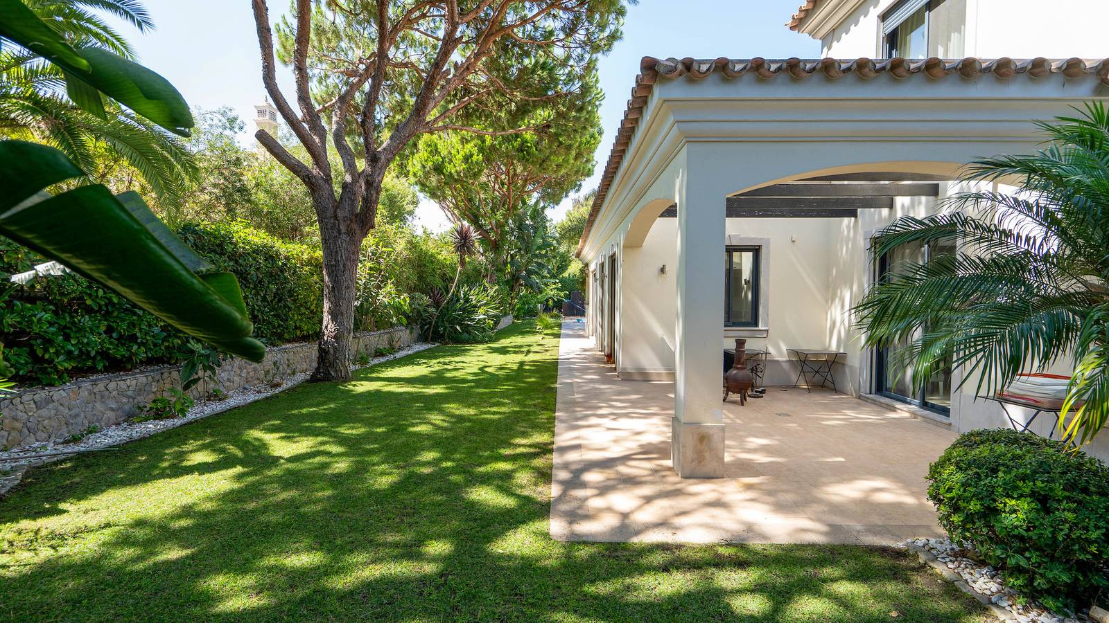 Villa Dasha by the Lake in Almancil, Parque Natural da Ria Formosa