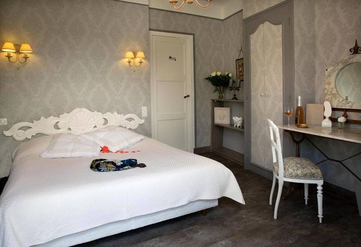 Hôtel pour 2 personnes, avec piscine ainsi que terrasse et jardin, animaux acceptés à Chenonceaux - 2