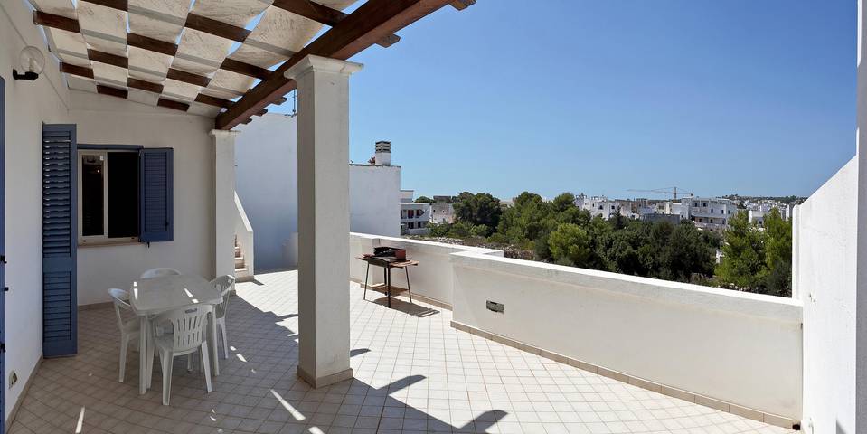 Gîte pour 5 personnes, avec balcon/terrasse et balcon dans Santa Maria di Leuca - 2