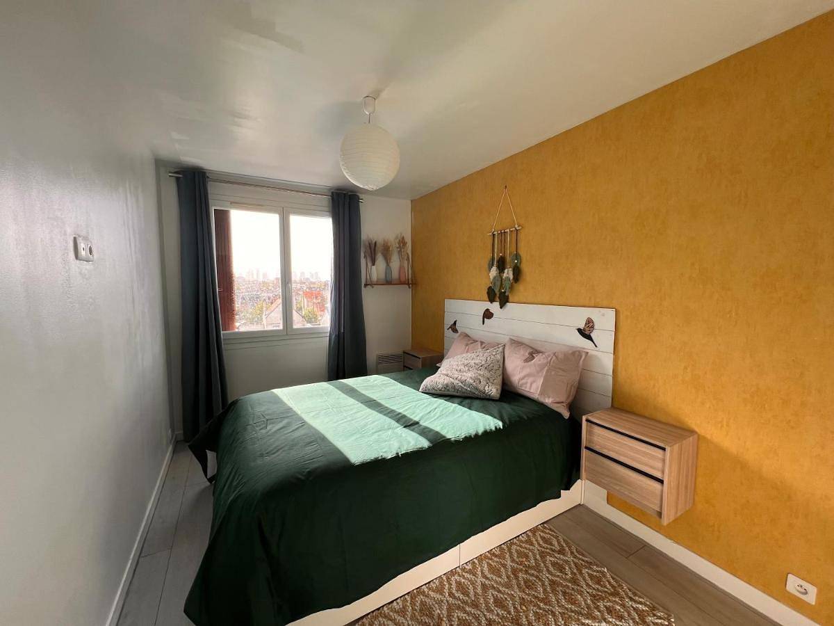 Appartement entier, Reflets la Défense-Paris - Wifi - Tout équipé - Self Checkin in Bois-Colombes, Hauts-de-Seine