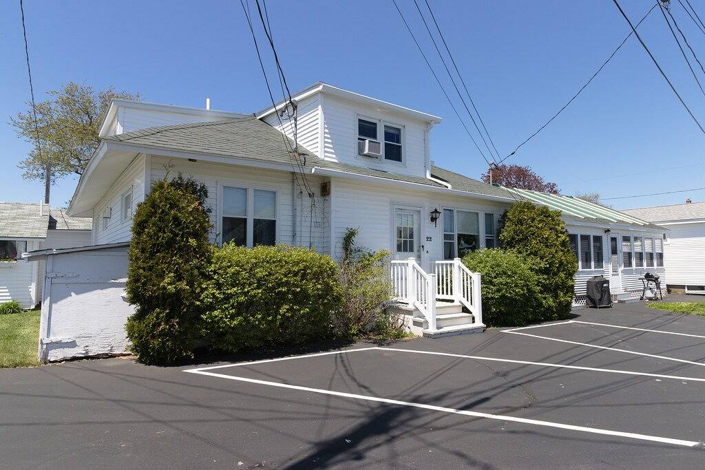 Ocean View Cottage mit Grill in der Nähe von Long Sands Beach, zu Fuß in die Stadt! in Cape Neddick, York County