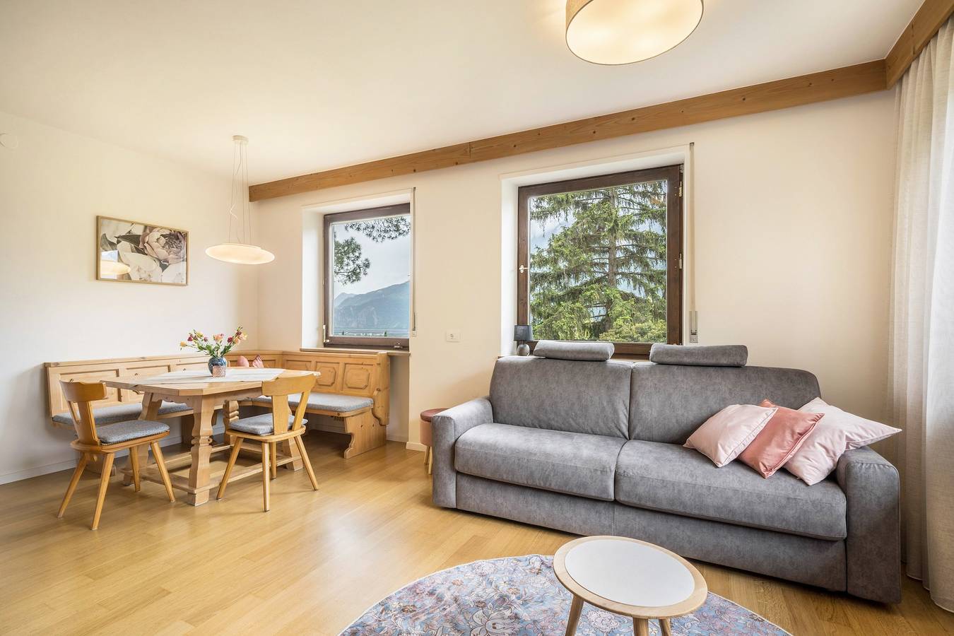 Ganze Wohnung, Ferienwohnung 'Villa Pinie 2' mit Bergblick, privater Terrasse und Wlan in Terlan, Sarntaler Alpen