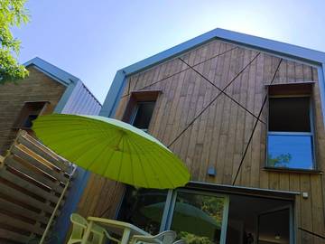 Location de vacances pour 6 personnes, avec jardin et jacuzzi à Blanquefort