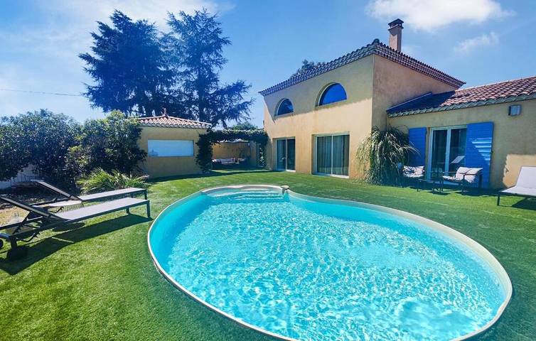 Gîte pour 6 personnes, avec piscine ainsi que jardin et vue à Usclas-d'Hérault - 3