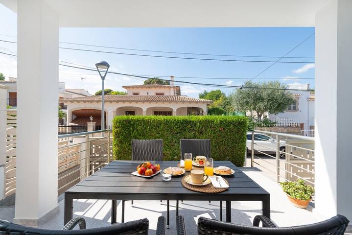 Ferienhaus für 8 Personen, mit Terrasse in Playa de Muro