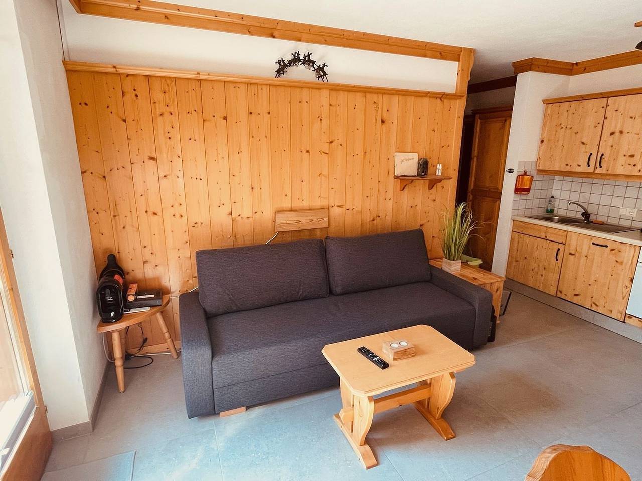 Ganze Wohnung, Gemütliches Apartment mit Bergblick, Sauna und Pistennähe in der Zillertal Arena in Hochkrimml, Krimml