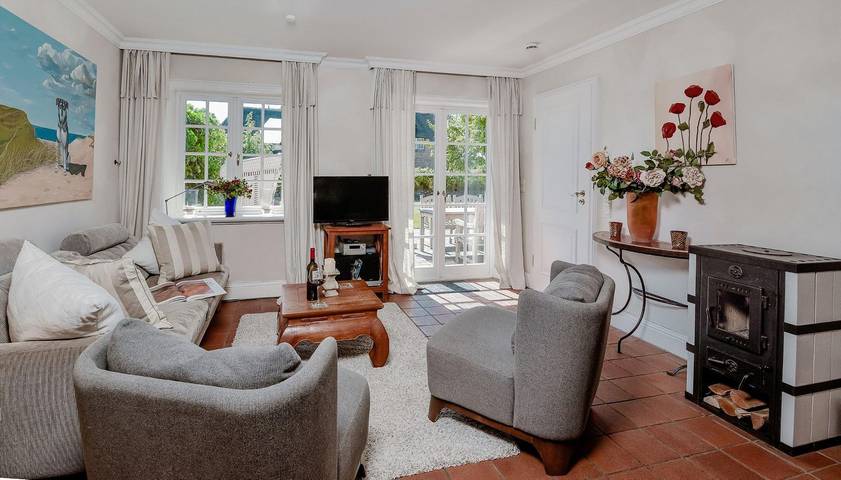 Super gemütliche Haushälfte unter Reet mit wundervollem -Emily`s Garden- in Sylt-Ost, Sylt (Gemeinde)