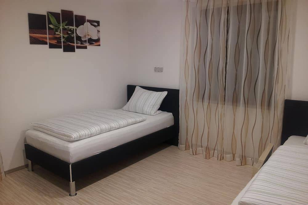 Ganze Wohnung, Komplett renovierte Ferienwohnung in der Nähe des Europa-Parks in Kenzingen, Südschwarzwald
