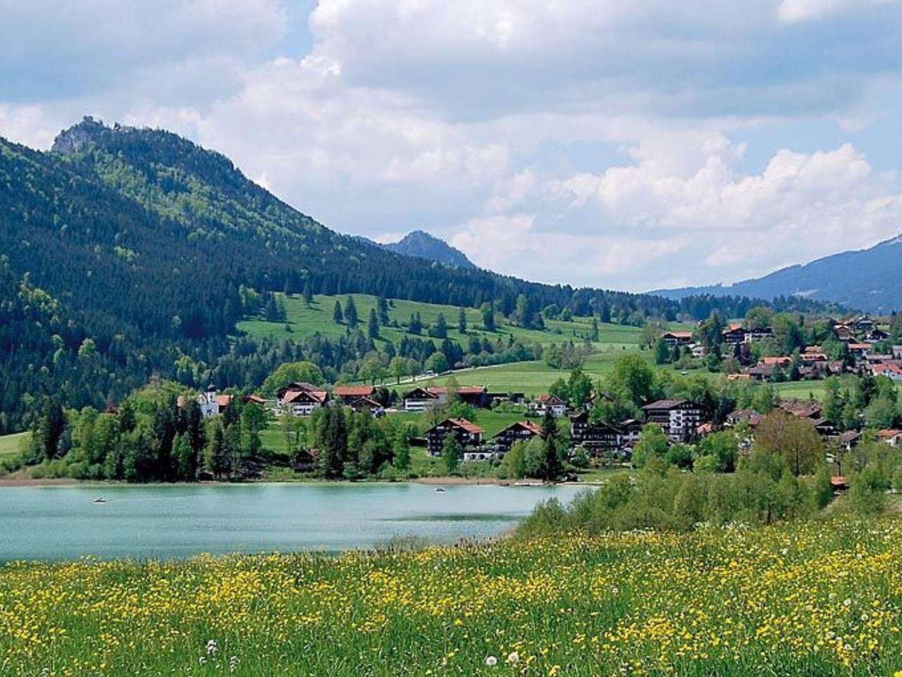 Ganze Ferienwohnung, Ferienwohnung Auf der Leite - Fewo 11/6 - Geschmackvoll eingerichtete Fewo mit Balkon in Bayerisch Schwaben