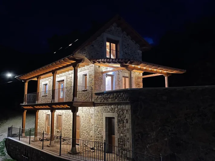 Chalet für 6 Personen, mit Garten und Ausblick - 1