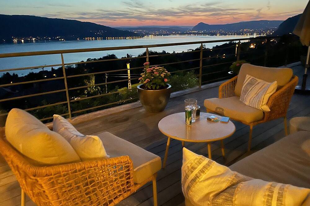 Villa pour 9 Personnes dans Veyrier-du-Lac, Région d'Annecy