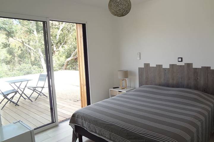 Villa pour 8 personnes, avec balcon et jardin à Figari - 3