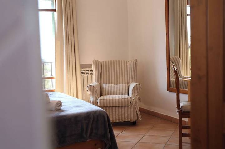 Es Serral -  Pool, Terrasse, Garten und Meerblick - Gratis Wlan in s'Horta, Felanitx